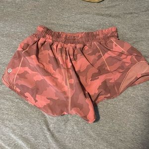 Lululemon hotty hot shorts